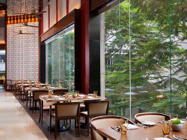 Saigon Cafe Dining Experience