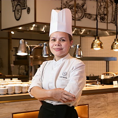 Chef Hanh Nguyen